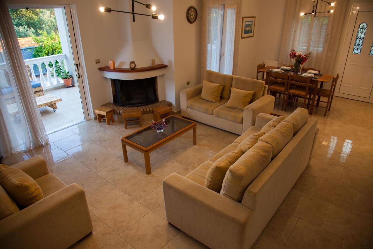 Villa Areti Dhorizáta エクステリア 写真